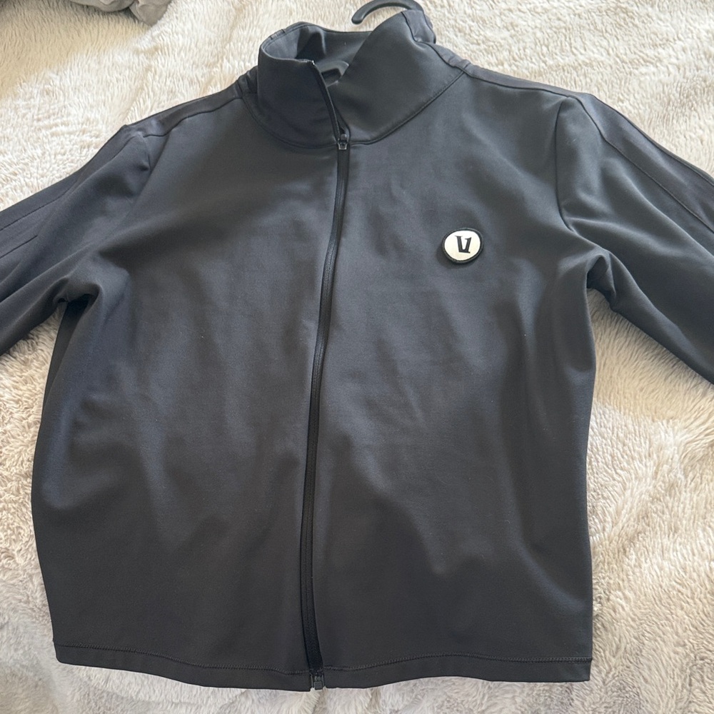 Vuori track jacket xs barely worn